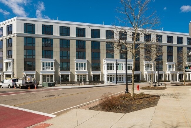 Building Photo - 10 Shipyard Dr