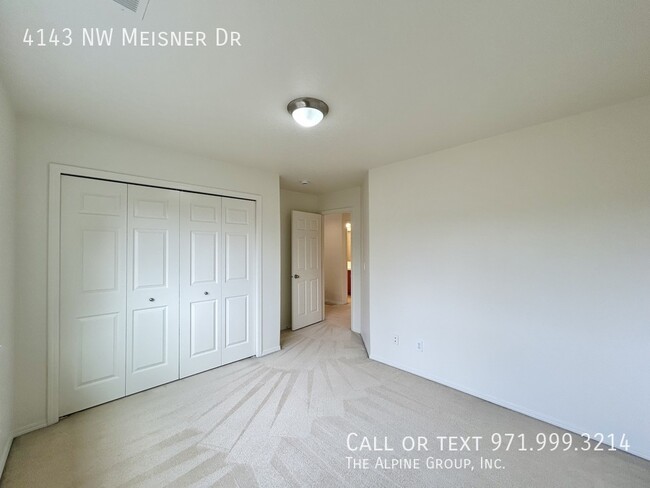 Building Photo - 4143 NW Meisner Dr