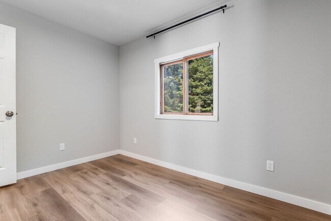 Building Photo - 11709 24th Ave NE