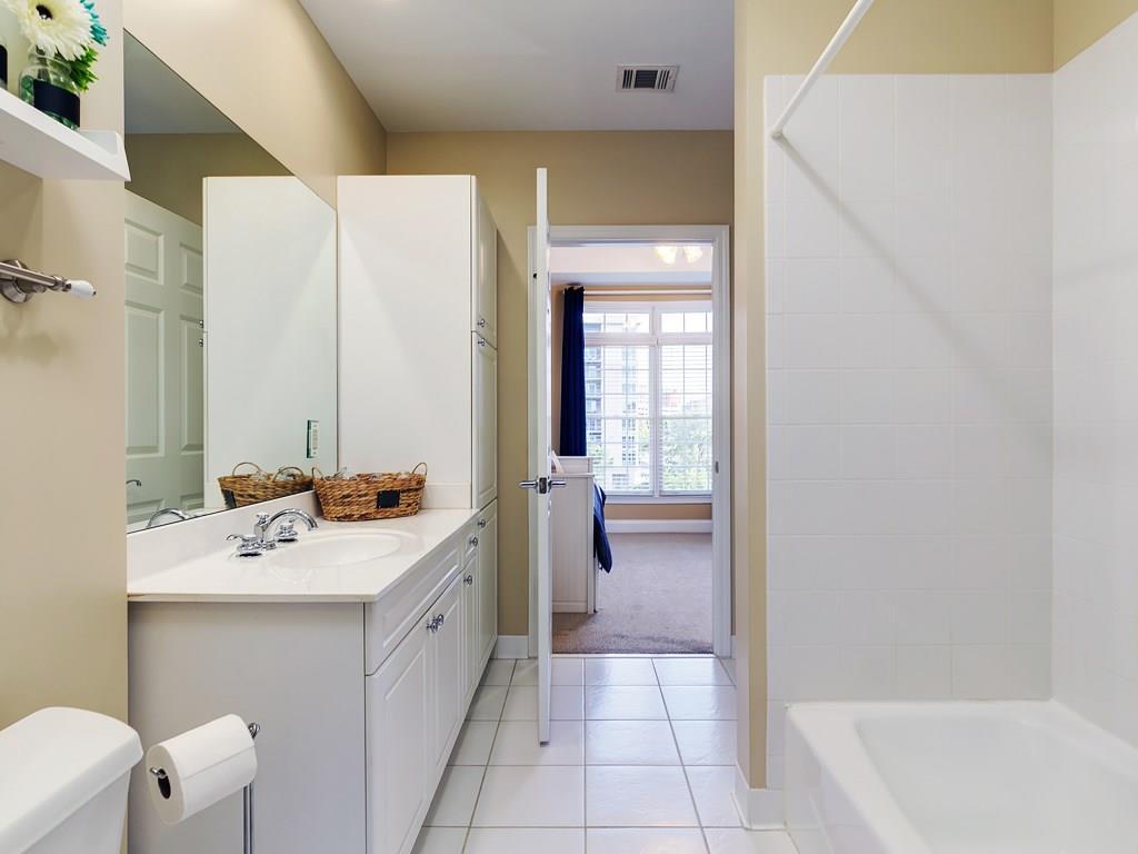 Building Photo - 50 Biscayne Dr NW