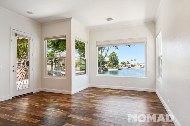 Building Photo - Spacious 4BR House on Arrowhead Lake in Gl...