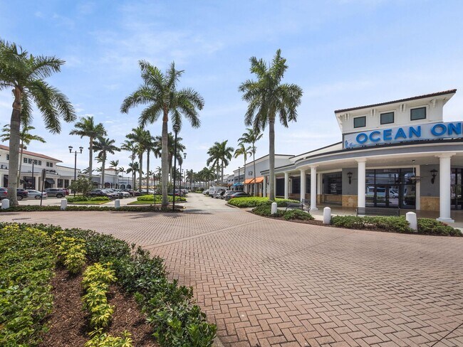 Building Photo - 9931 Bozzano Dr