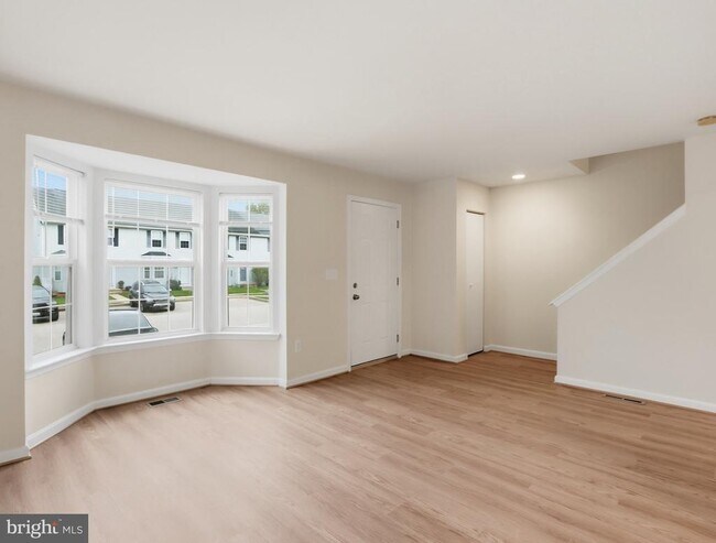 Building Photo - 7203 Rutherford Green Cir