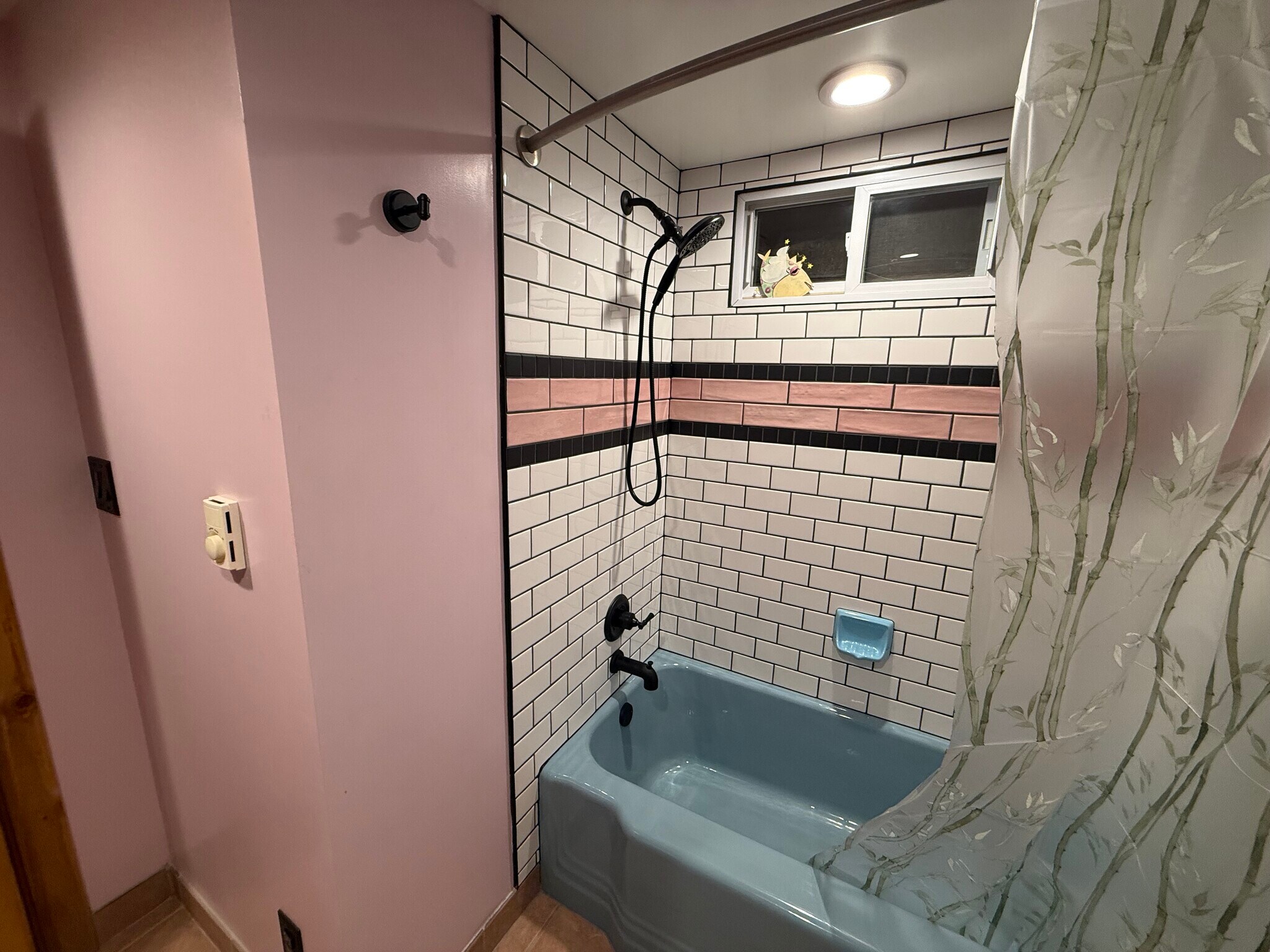 Building Photo - 32275 Center St