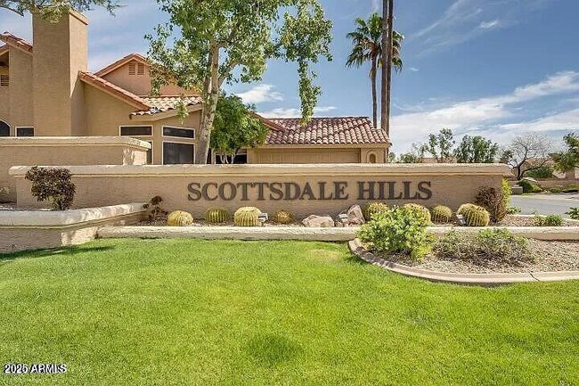 Building Photo - 9285 E Sutton Dr