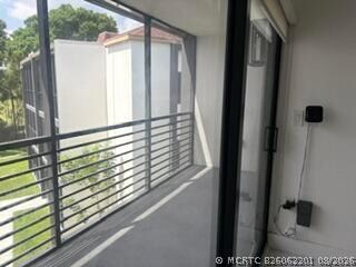 Building Photo - 4040 N Hills Dr