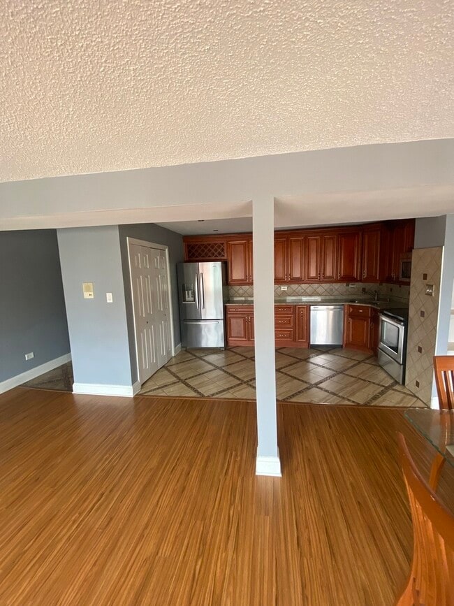 Building Photo - 9708 Nottingham Ave