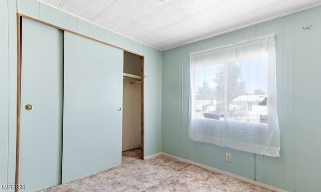 Building Photo - 1240 S Comstock Cir