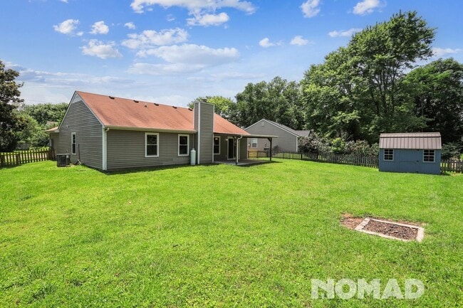 Building Photo - 1015 Chelsea Dr