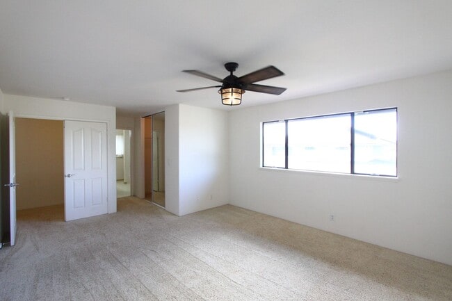 Building Photo - Mililani Mauka