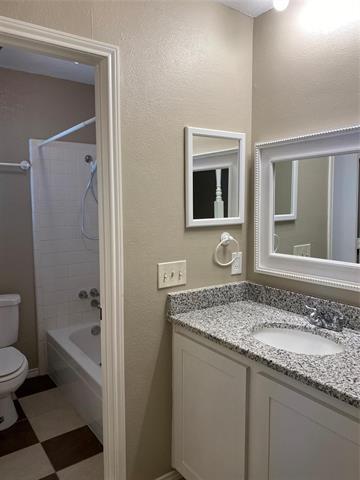 Building Photo - 5824 Storm Dr
