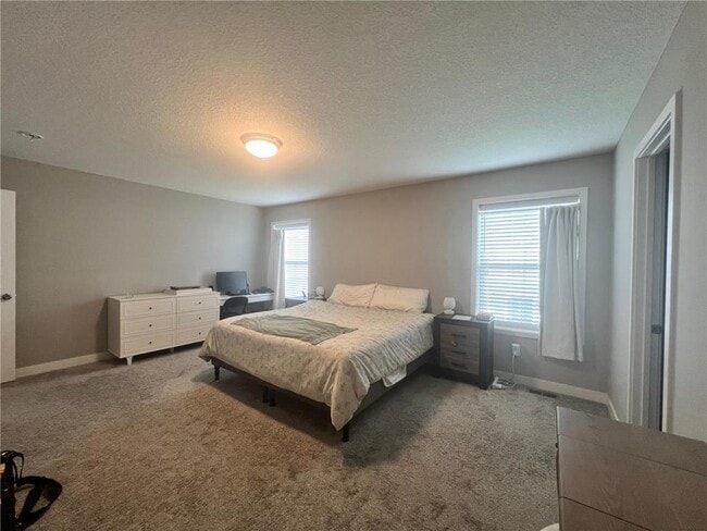 Building Photo - 7262 Zircon Ct N
