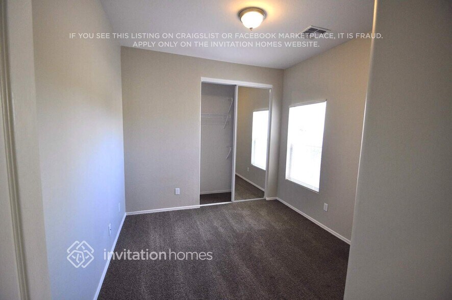 Building Photo - 17137 W Saguaro Ln