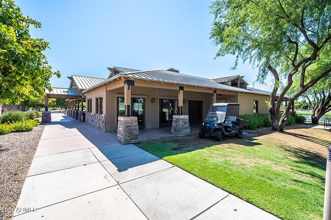 Building Photo - 4203 E Los Altos Rd