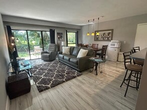 Building Photo - 13334 Polo Club Rd