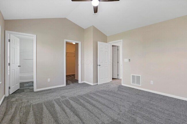 Building Photo - 419 Fuller's Cir