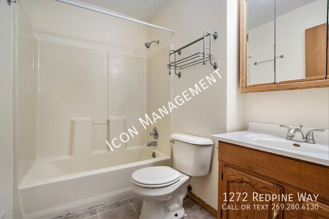 Building Photo - 1272 Redpine Way