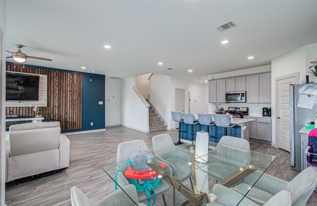 Building Photo - 22 Desert Spring Ln