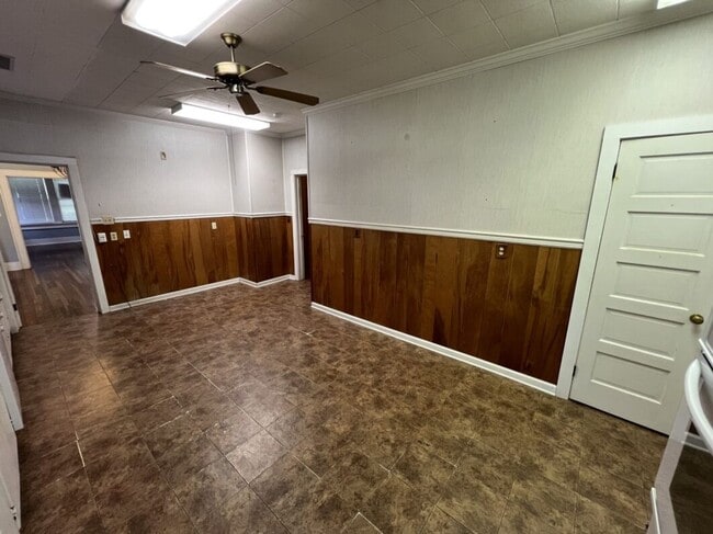 Building Photo - Spacious 5-Bedroom Home in Prime Zachary Location