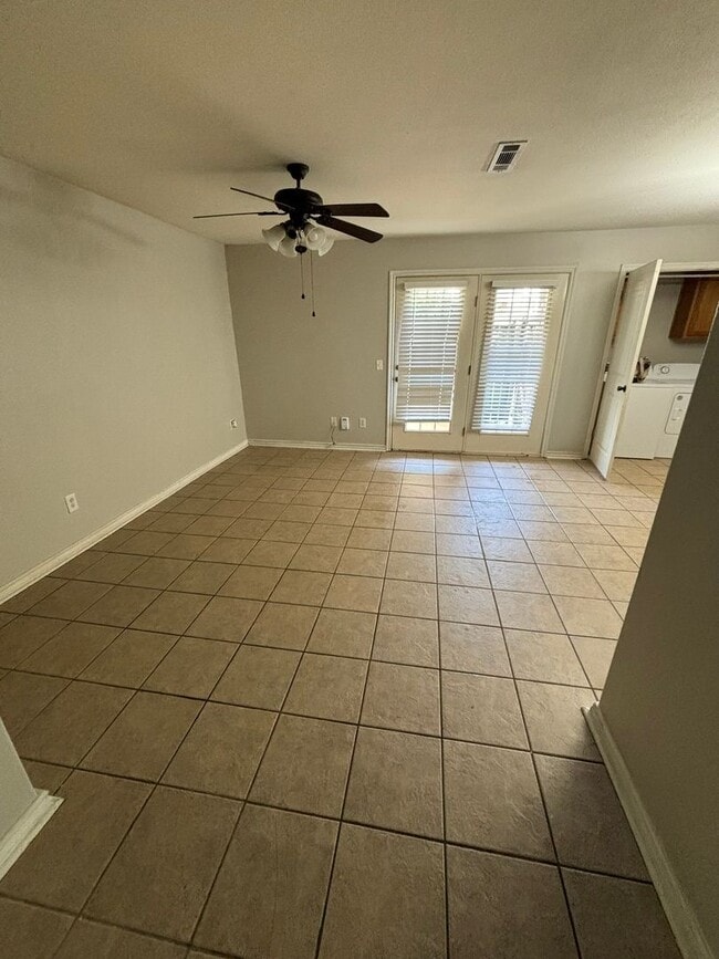 Building Photo - Valley View Estates Farmington! COMING SOON!