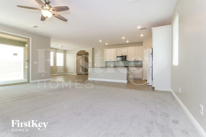 Building Photo - 11460 S Orion Dr
