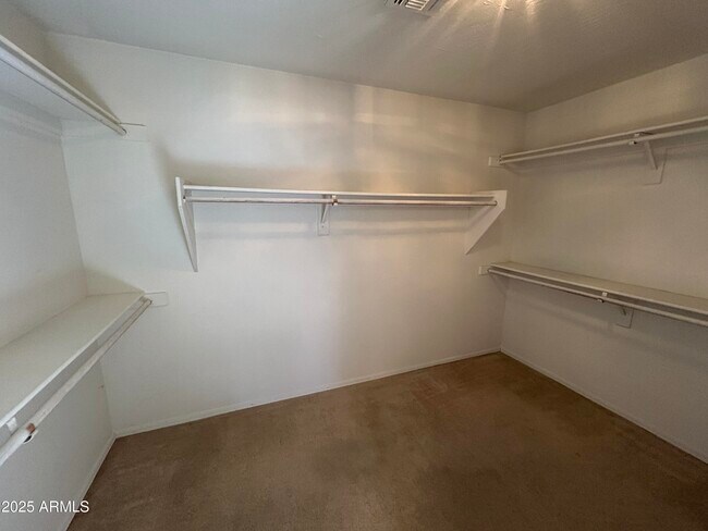 Building Photo - 13444 W Paradise Ln