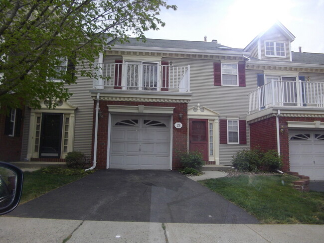 Primary Photo - 22 Topaz Dr