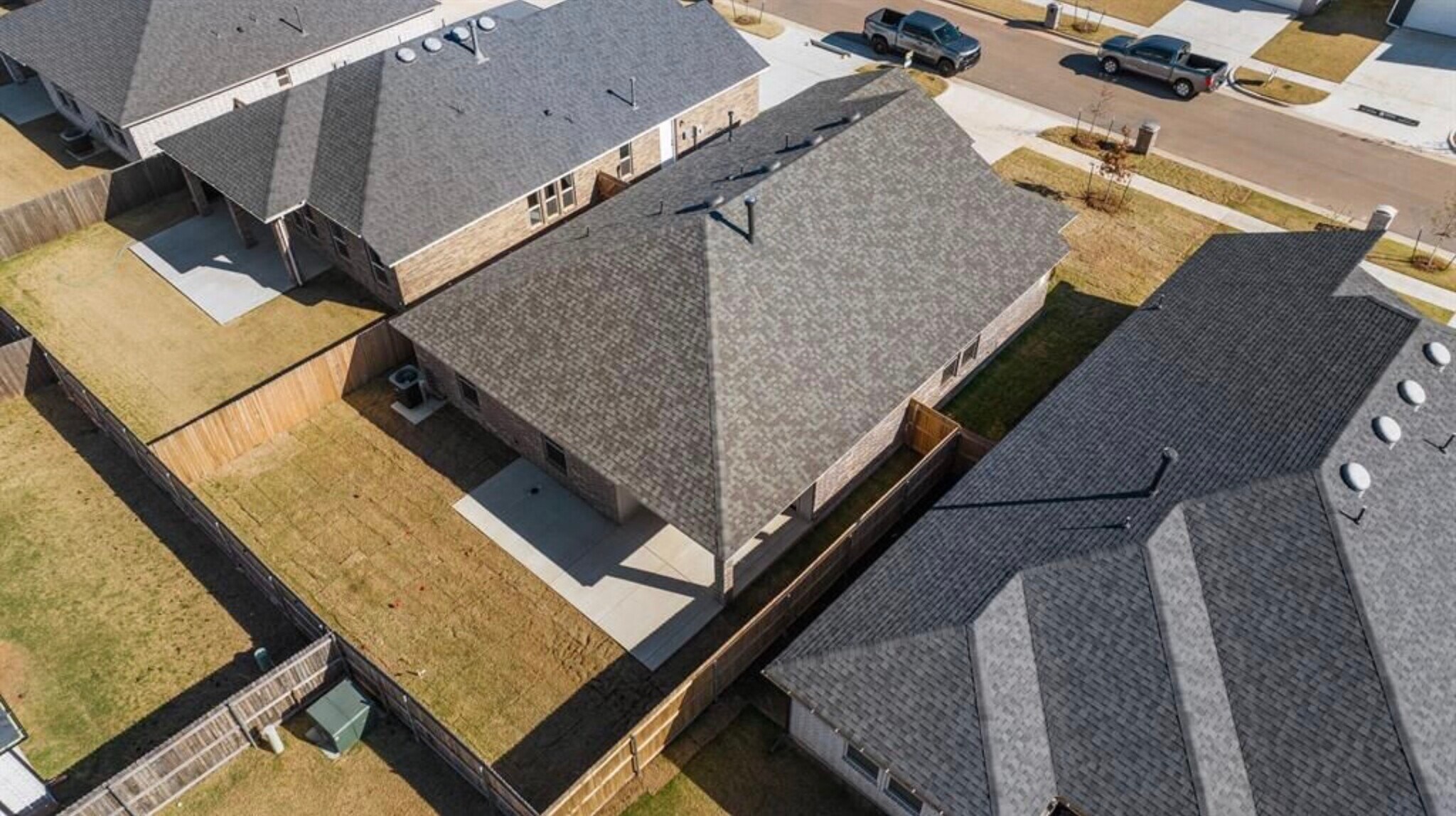 Building Photo - 3305 Pagoda Pead Dr