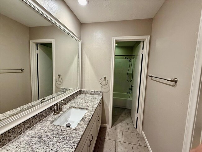 Building Photo - 4418 Leyland Dr