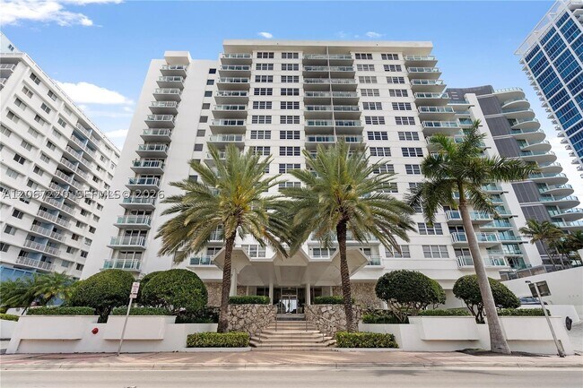 Building Photo - 6917 Collins Ave