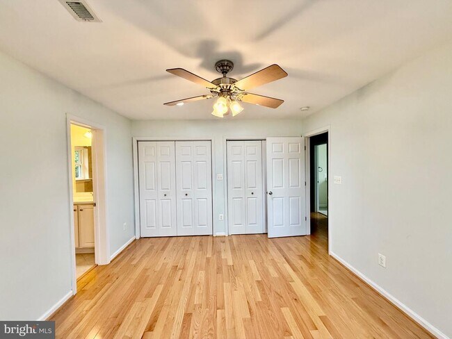 Building Photo - 6605 Keene Dr
