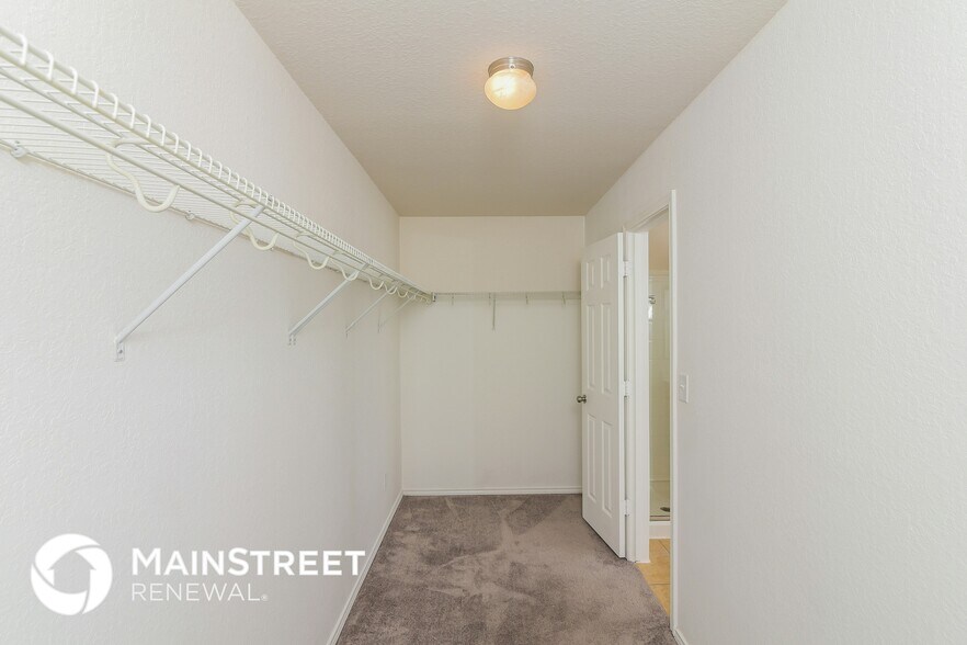 Building Photo - 13019 Strada Privata