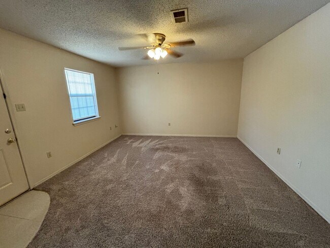 Building Photo - 311 N Joplin, Apt 1-7