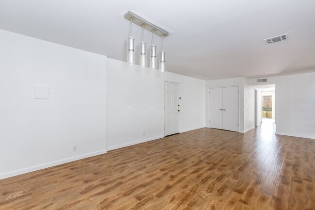 Building Photo - 1738 S Bentley Ave