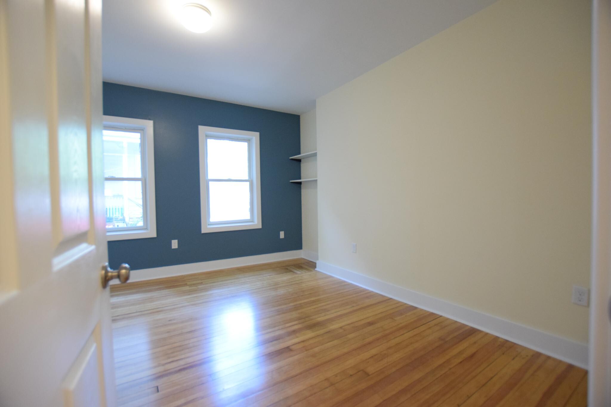 Building Photo - 207 W Court St