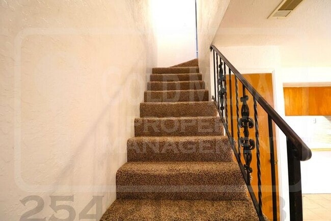 Building Photo - 3906 Charolais Dr