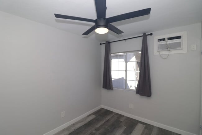 Building Photo - 4239 Swift Ave