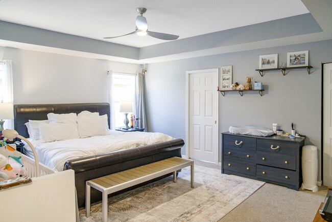 Building Photo - 2877 SW Venice Ct