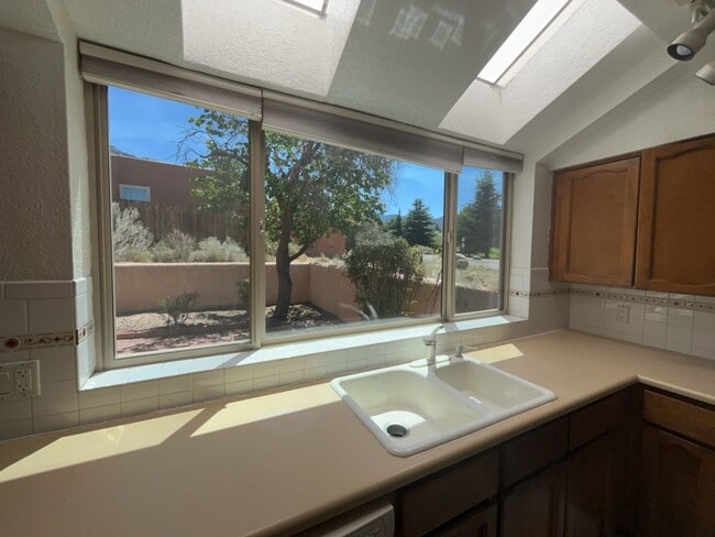 Building Photo - Beautiful home at the base of the Sandia's