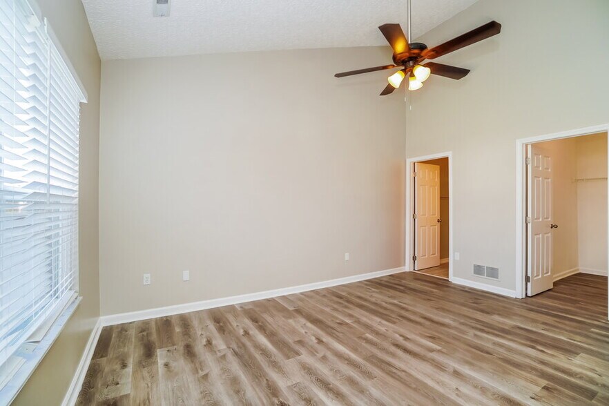 Building Photo - 1139 Chaser St