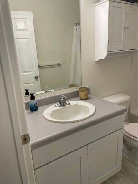 2nd floor bathroom - 228 Wells St