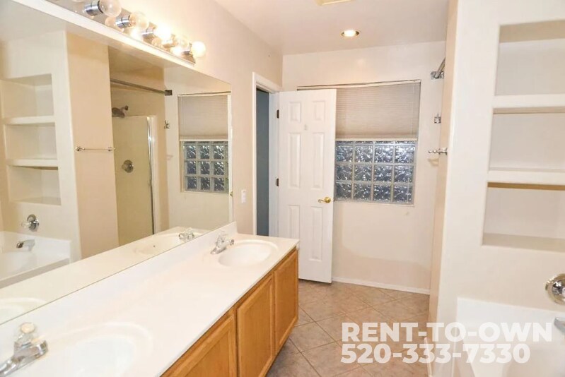 Building Photo - 4964 W Rosebay Dr