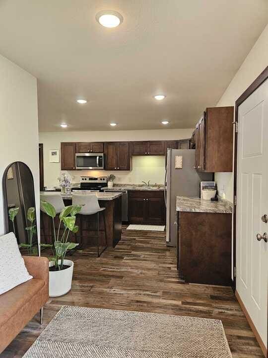 Building Photo - 3687 Flynn Pl
