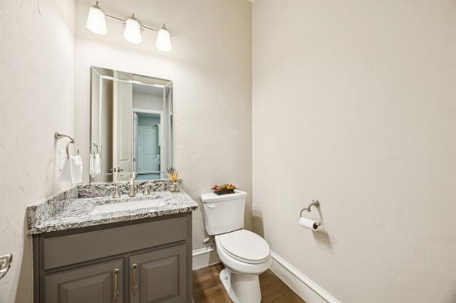 Building Photo - 920 Rhone Ln