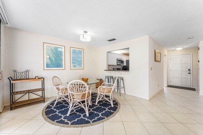 Building Photo - 816 Windermere Way