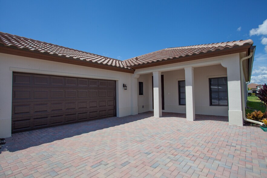 Building Photo - 4864 Gambero Way