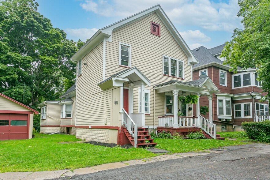 Building Photo - 4 Carroll Pl