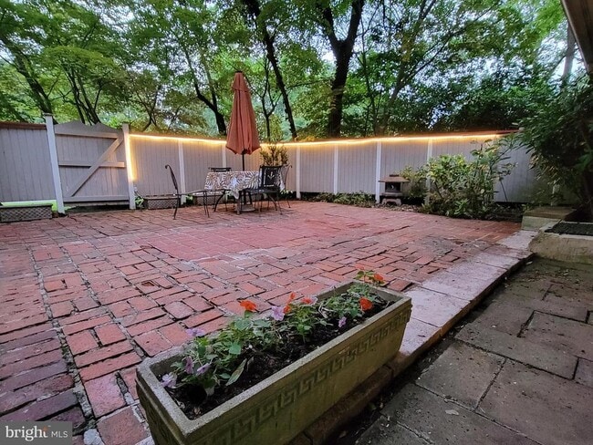 Primary Photo - 7415 Annanwood Ct