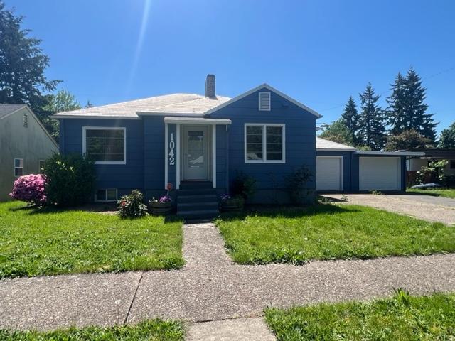 Building Photo - 1042 7th St NW