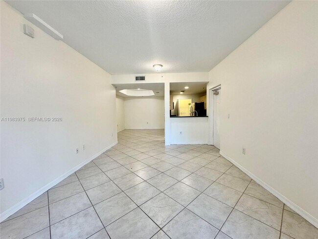 Building Photo - 6520 NW 114th Ave